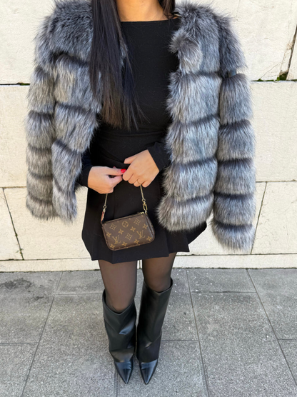 Ferné Elegant Fur Jacket